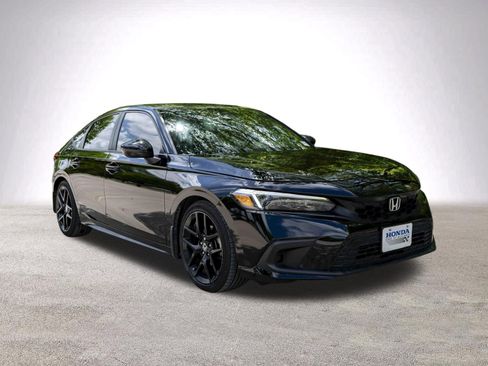 Used 2024 Honda Civic Sport image 2