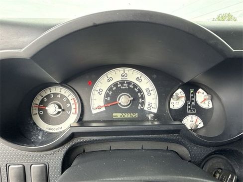 Used 2007 Toyota FJ Cruiser 2WD image 23