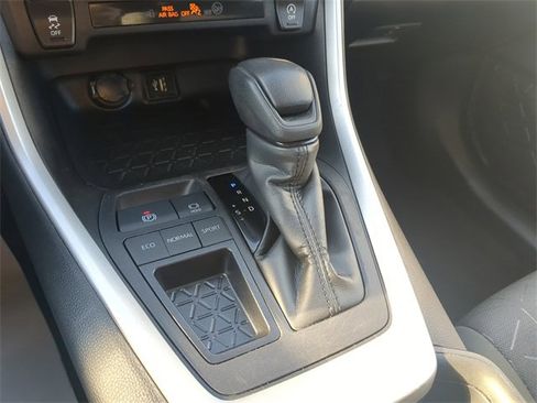 Used 2024 Toyota RAV4 XLE image 25