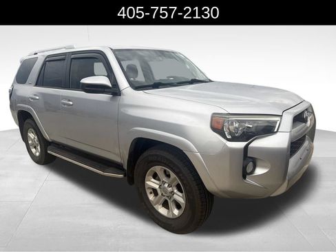 Used 2016 Toyota 4Runner SR5 RWD image 2