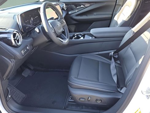 New 2025 Chevrolet Blazer EV LT image 6