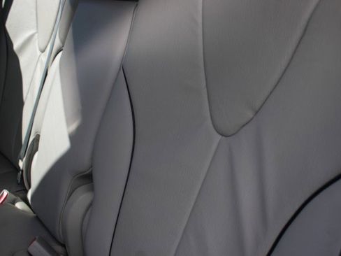 Used 2013 Toyota Venza Limited image 21