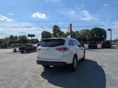 Used 2015 Toyota Highlander Limited FWD image 7