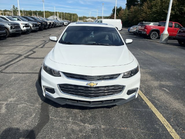 Certified 2017 Chevrolet Malibu Premier w/ Premier Sun and Wheel Package FWD image 32
