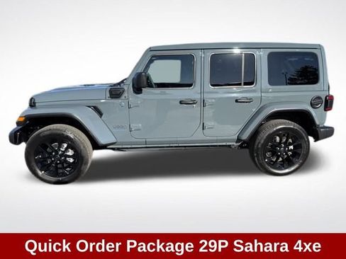 Used 2025 Jeep Wrangler Unlimited Sahara w/ Safety Group image 2