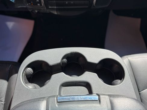 Used 2018 RAM 1500 Classic SLT AWD/4WD image 24