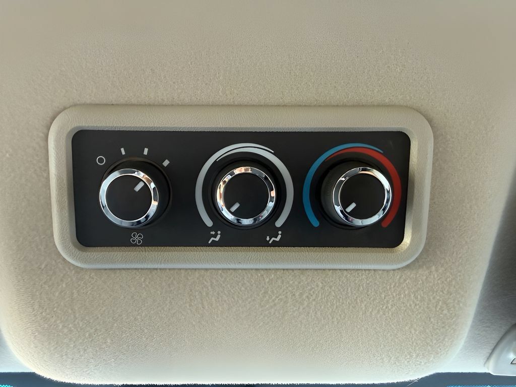 Used 2021 Chevrolet Express 2500 w/ Driver Convenience Package RWD image 20
