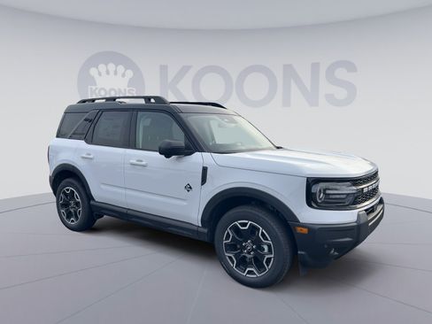 New 2025 Ford Bronco Sport Outer Banks w/ Outer Banks Tech Package+ image 10