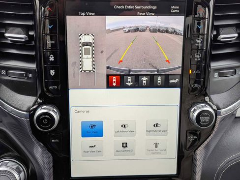 Used 2022 RAM 1500 Limited image 32