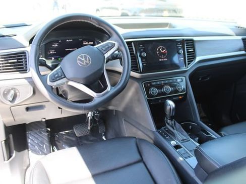 Used 2022 Volkswagen Atlas SE FWD image 14