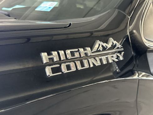 Used 2024 Chevrolet Silverado 1500 High Country w/ Technology Package RWD image 11