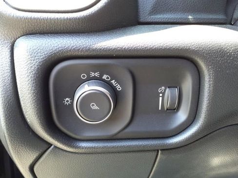 Used 2023 RAM 2500 Tradesman image 15