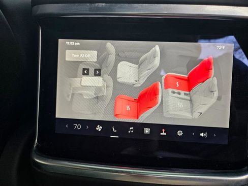 Used 2022 Tesla Model X image 60