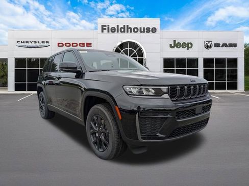 New 2026 Jeep Grand Cherokee L 4WD image 3