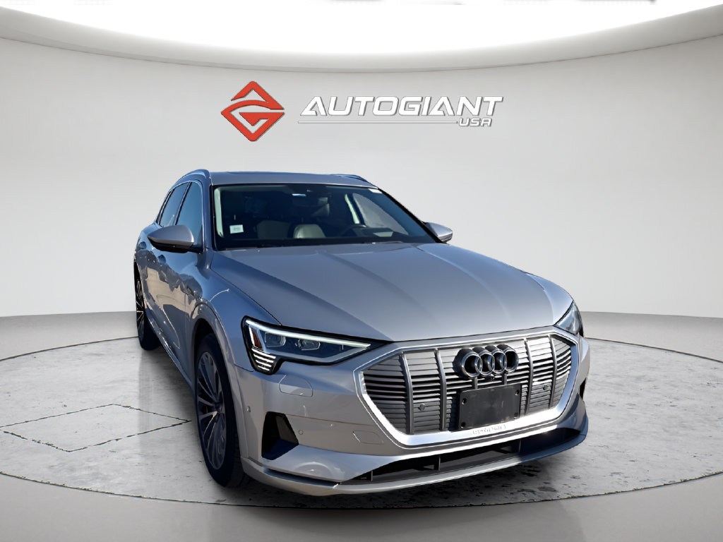Used 2019 Audi e-tron Prestige w/ Prestige Package AWD/4WD image 5