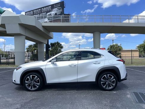 Used 2025 Lexus UX 300h FWD w/ Accessory Package (Z1) image 15