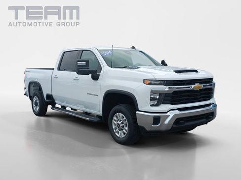 Used 2024 Chevrolet Silverado 2500 LT image 1
