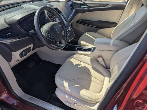 Used 2019 Lincoln MKC Reserve w/ MKC Climate Package AWD/4WD image 8