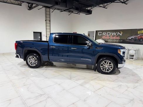 Used 2019 GMC Sierra 1500 SLT w/ SLT Premium Package AWD/4WD image 6