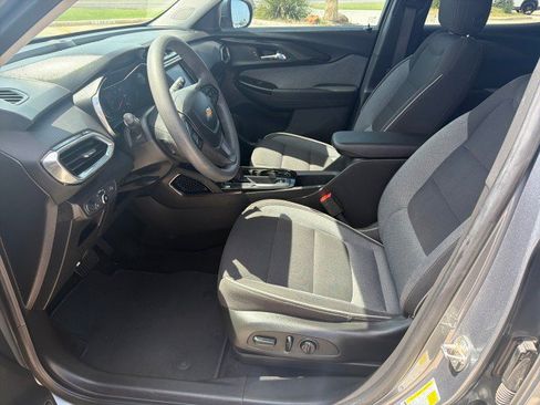 Used 2022 Chevrolet TrailBlazer LT FWD image 5