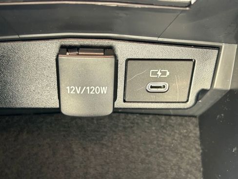 Certified 2025 Toyota Corolla LE image 30