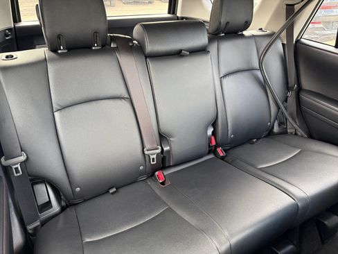 Used 2023 Toyota 4Runner TRD Off-Road Premium w/ Moonroof Package AWD/4WD image 18