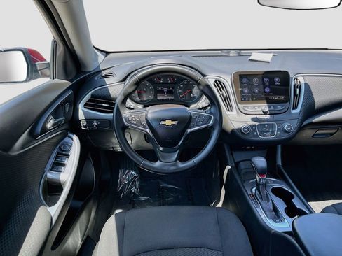 Used 2024 Chevrolet Malibu RS FWD image 20