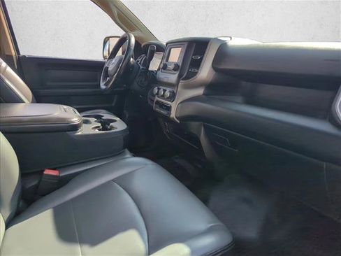 Used 2019 RAM 3500 Tradesman image 21