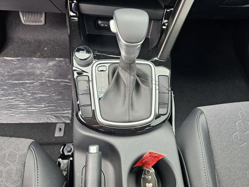 New 2026 Kia Seltos S FWD image 25