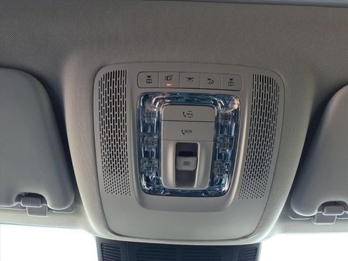 Used 2026 Mercedes-Benz GLS 450 4MATIC image 25