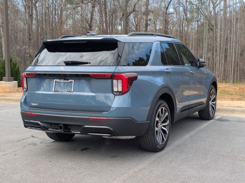 New 2026 Ford Explorer ST-Line image 3