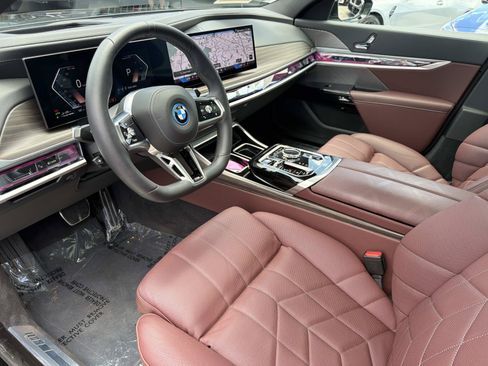 Used 2026 BMW 750e xDrive AWD/4WD image 14