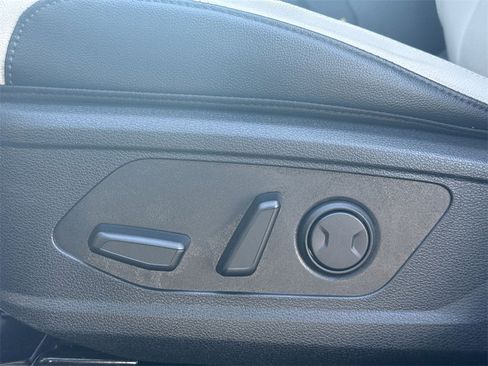 Used 2023 Kia Sportage EX image 14