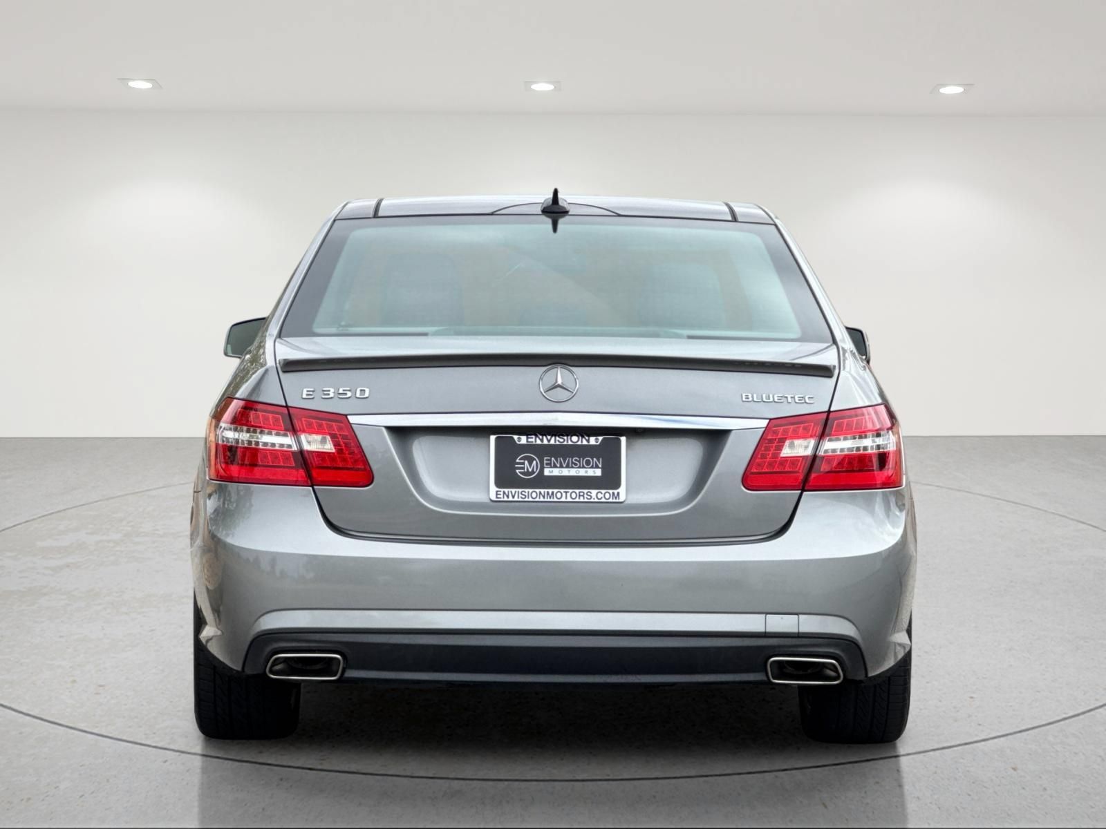 Used 2011 Mercedes-Benz E 350 BlueTEC Sedan image 5