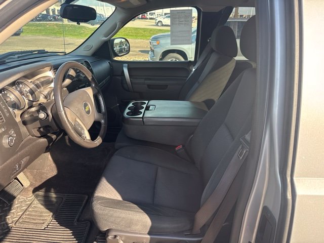 Used 2013 Chevrolet Silverado 2500 LT w/ Interior Plus Package AWD/4WD image 5