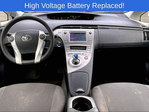 Used 2014 Toyota Prius Two image 14