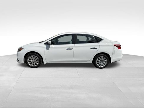 Used 2019 Nissan Sentra S FWD image 6