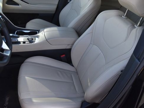 Certified 2025 INFINITI QX60 Luxe image 4