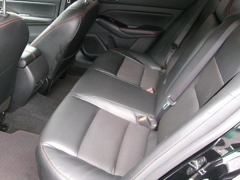 Used 2025 Nissan Altima 2.5 SR image 9