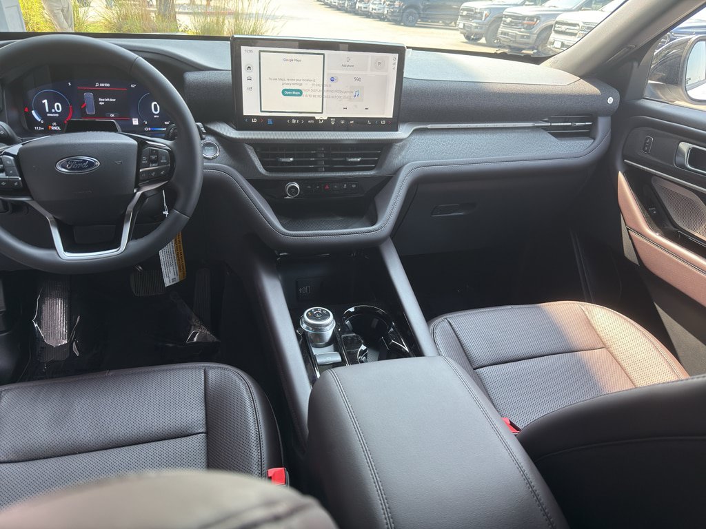Used 2026 Ford Explorer Platinum w/ LUX Leather Package AWD/4WD image 23