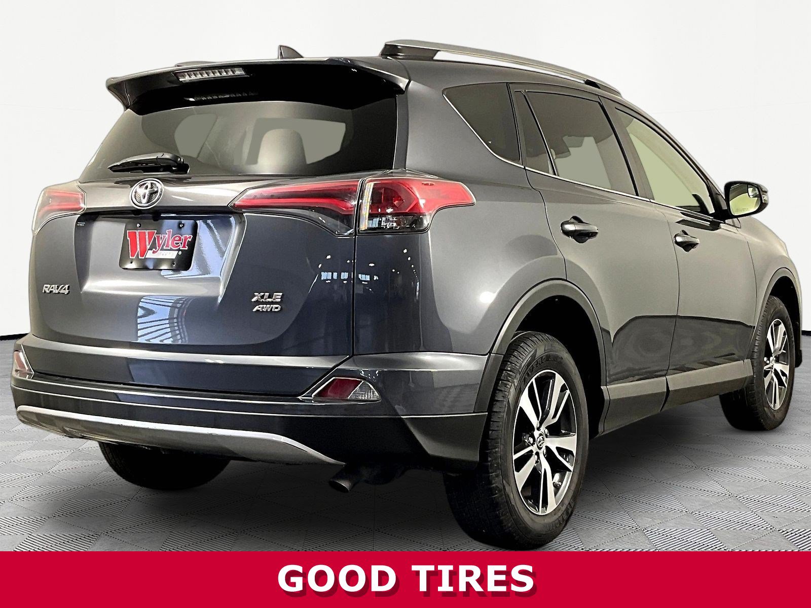Used 2017 Toyota RAV4 XLE w/ All Weather Liner Package AWD/4WD image 6