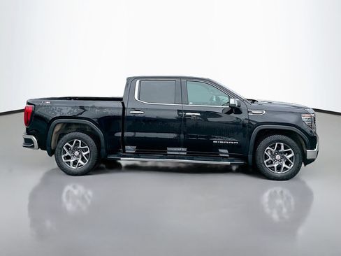 Used 2023 GMC Sierra 1500 SLT AWD/4WD image 8