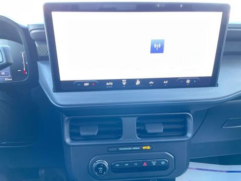 Used 2025 Ford Maverick XLT w/ Black Appearance Package image 20