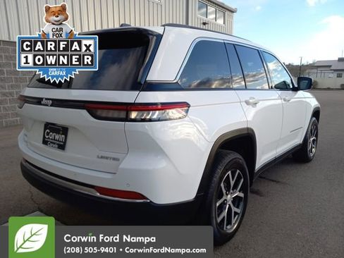 Used 2025 Jeep Grand Cherokee Limited image 3