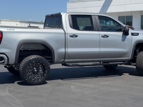 Used 2025 GMC Sierra 1500 Pro w/ Graphite Edition image 5