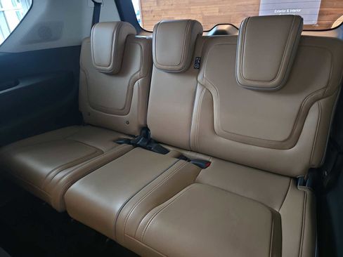 New 2026 INFINITI QX80 Luxe RWD image 8