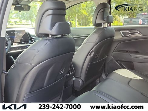 Certified 2023 Kia Sportage SX FWD image 12