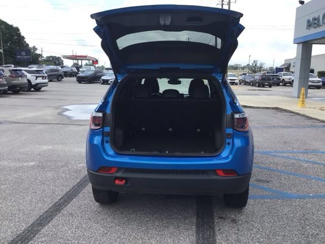 Used 2025 Jeep Compass Trailhawk AWD/4WD image 5