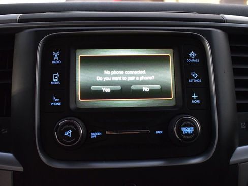 Used 2017 RAM 1500 Classic SLT image 31