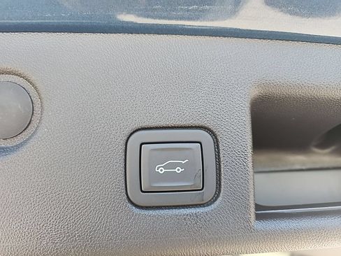 Used 2024 Chevrolet Equinox LT AWD/4WD image 19